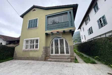 Casa com 4 Quartos para alugar, 296m² no Centro, Petrópolis