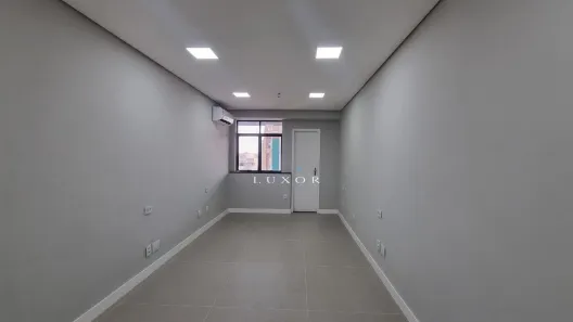 Sala Comercial à venda, 36m² no Lourdes, Belo Horizonte