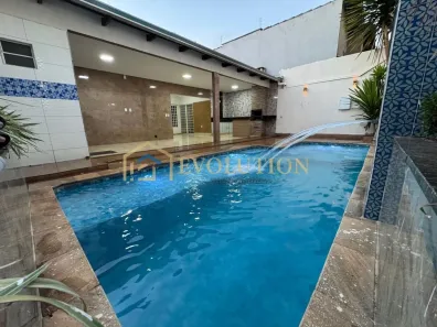 Casa com 3 Quartos à venda, 270m² no Moinho dos Ventos, Goiânia