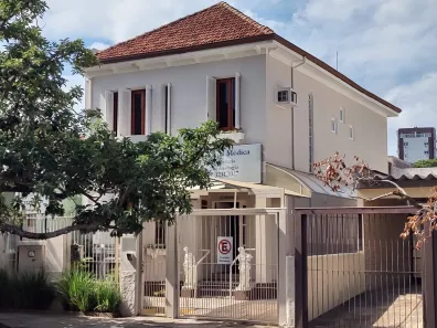 Casa com 3 Quartos à venda, 148m² no Menino Deus, Porto Alegre