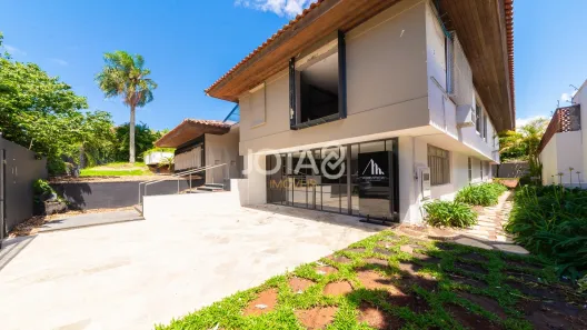 Casa com 1 Quarto para alugar, 368m² no Batel, Curitiba