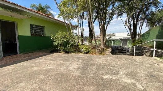 Imóvel Comercial com 1 Quarto para alugar, 528m² no Centro, Embu das Artes