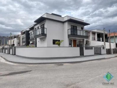 Sobrado com 3 Quartos à venda, 129m² no Potecas, São José