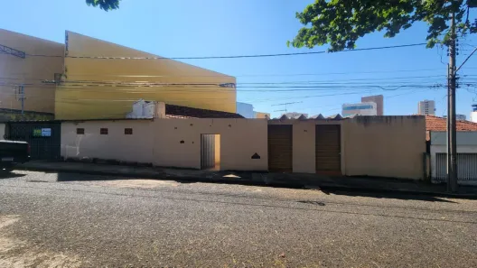 Casa com 2 Quartos à venda, 133m² no Cazeca, Uberlândia