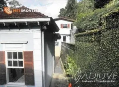 Casa com 3 Quartos à venda, 600m² no Centro, Petrópolis