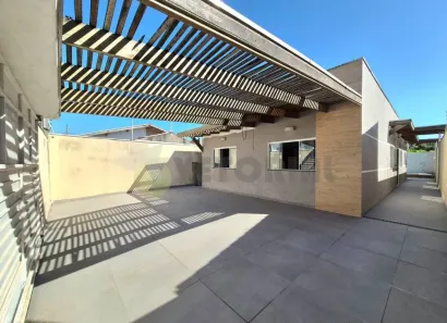 Casa com 3 Quartos à venda, 300m² no Balneário dos Golfinhos, Caraguatatuba