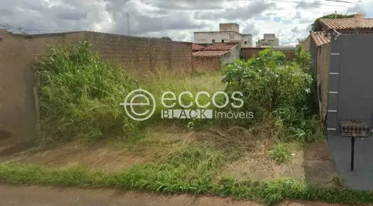 Lote/Terreno à venda, 300m² no Segismundo Pereira, Uberlândia