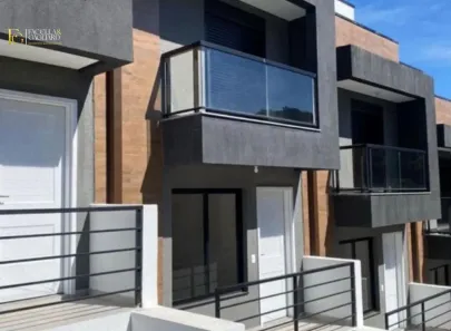 Sobrado com 2 Quartos à venda, 60m² no Chácara Vista Alegre, Itapecerica da Serra