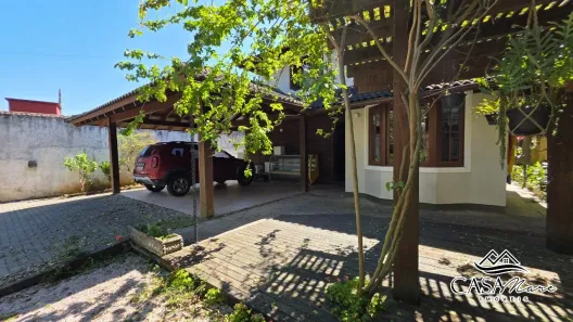 Casa com 4 Quartos à venda, 217m² no Cacupé, Florianópolis