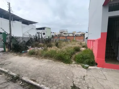 Lote/Terreno à venda, 300m² no Centro, Macaé