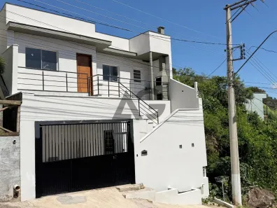 Casa com 2 Quartos à venda, 90m² no Loteamento Residencial Colina dos Ipês, Serra Negra