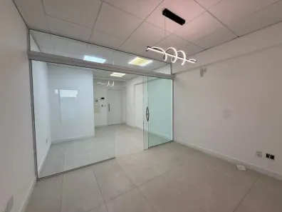 Sala Comercial para alugar, 37m² no Estreito, Florianópolis
