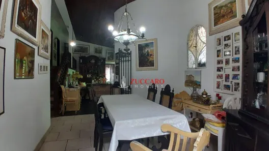 Casa com 3 Quartos à venda, 240m² no Jardim Maria Helena, Guarulhos