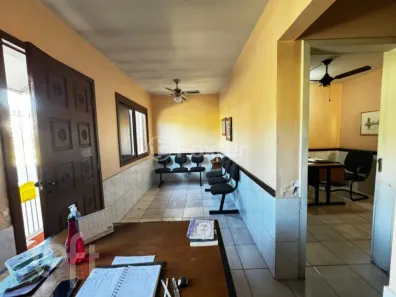 Casa com 2 Quartos à venda, 350m² no Morro Santana, Porto Alegre