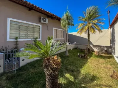 Casa com 3 Quartos à venda, 244m² no Jardim Atlântico, Goiânia