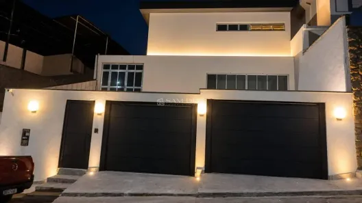 Casa com 3 Quartos à venda, 228m² no Vila Paiva, São Paulo