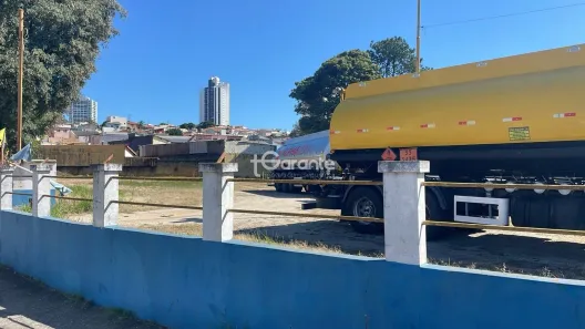 Imóvel Comercial com 1 Quarto para venda ou aluguel, 1100m² no Vila Rami, Jundiaí