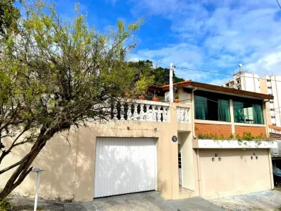 Sobrado com 3 Quartos à venda, 168m² no Centro, Jacareí
