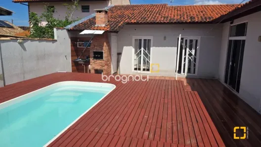 Casa com 2 Quartos à venda, 102m² no Carianos, Florianópolis