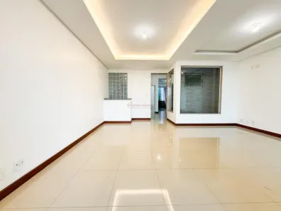Casa com 3 Quartos à venda, 235m² no Aeroporto, Juiz de Fora