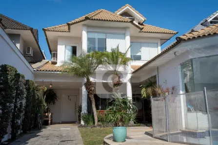 Casa de Condomínio com 4 Quartos à venda, 354m² no Recreio dos Bandeirantes, Rio de Janeiro