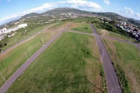 Lote/Terreno à venda, 200m² no Vila Nova, Porto Alegre
