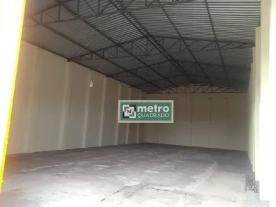 Galpão/Depósito/Armazém à venda, 300m² no Serramar, Rio das Ostras