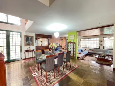 Sobrado com 5 Quartos à venda, 500m² no Vila Brandina, Campinas