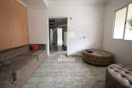 Sobrado com 6 Quartos à venda, 200m² no Centro, Santo André