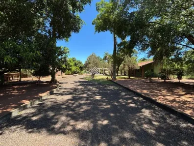 Fazenda/Sítio com 3 Quartos à venda, 537m² no Jardim Zavanella, Araraquara