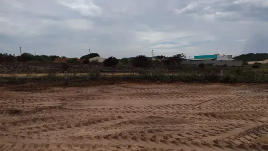 Lote/Terreno à venda, 300m² no Valter Cardoso Costa, Estância