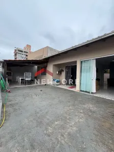 Casa com 2 Quartos à venda, 75m² no Gravatá, Navegantes
