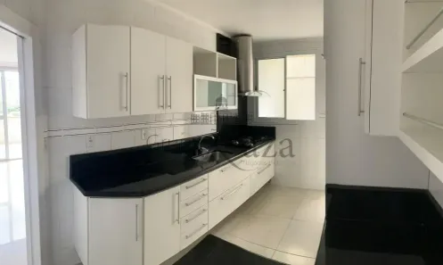 Apartamento com 3 Quartos para alugar, 135m² no Parque Industrial, São José dos Campos