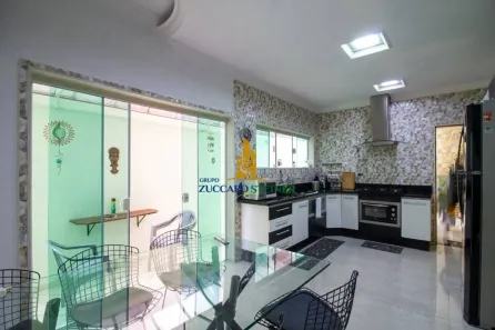 Sobrado com 3 Quartos à venda, 257m² no Parque Renato Maia, Guarulhos