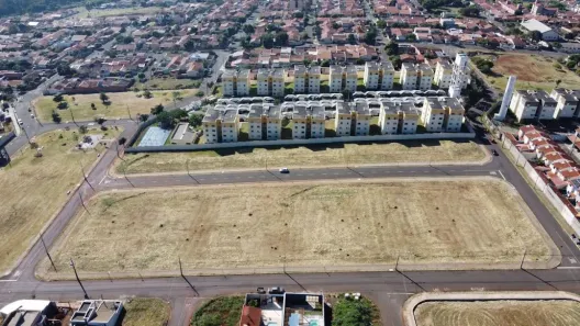 Lote/Terreno à venda, 276m² no Jardim Maria Luiza, Londrina