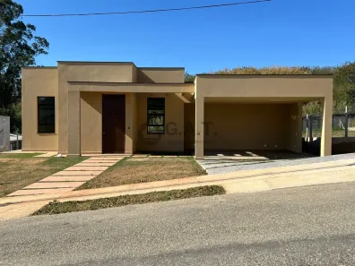 Casa de Condomínio com 3 Quartos para alugar, 250m² no Caguassu, Sorocaba