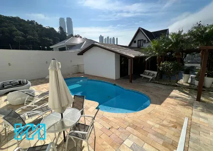 Casa com 3 Quartos à venda, 257m² no Barra, Balneário Camboriú