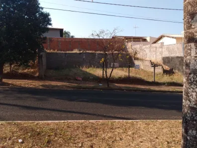 Lote/Terreno à venda, 335m² no Boa Vista, Uberaba