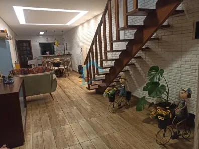 Casa com 3 Quartos para alugar, 150m² no Novo Eldorado, Contagem