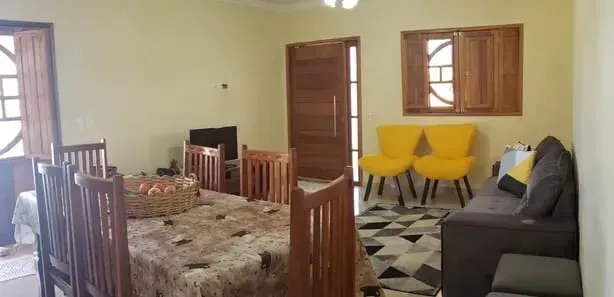 Casa com 3 Quartos para alugar, 185m² no , Ipojuca