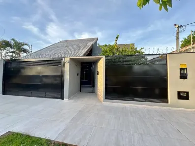 Casa com 2 Quartos à venda, 233m² no Jardim Tijuca, Campo Grande