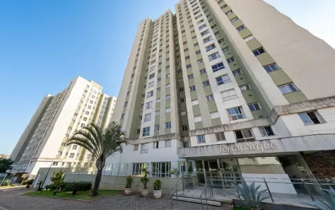 Apartamento com 3 Quartos à venda, 58m² no Champagnat, Londrina