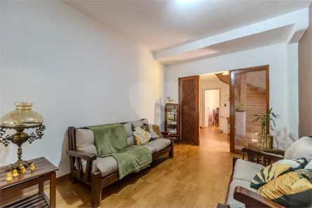 Casa com 3 Quartos à venda, 262m² no Sumaré, São Paulo