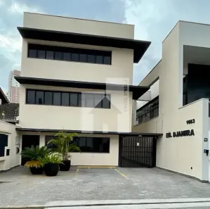 Prédio Comercial à venda, 465m² no Anhangabaú, Jundiaí