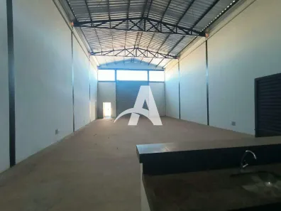 Galpão/Depósito/Armazém para alugar, 200m² no Laranjeiras, Uberlândia