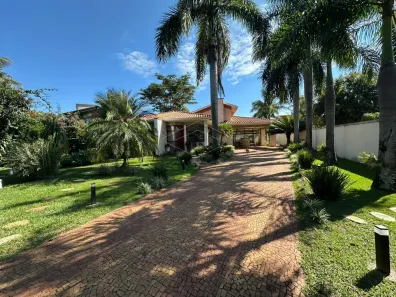 Casa de Condomínio com 3 Quartos à venda, 350m² no Jardim Shangri-Lá, Bauru