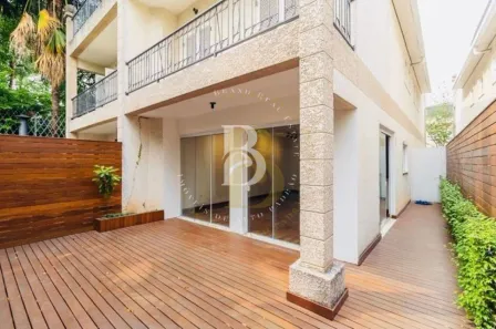 Casa de Condomínio com 3 Quartos à venda, 300m² no Jardim Viana, São Paulo