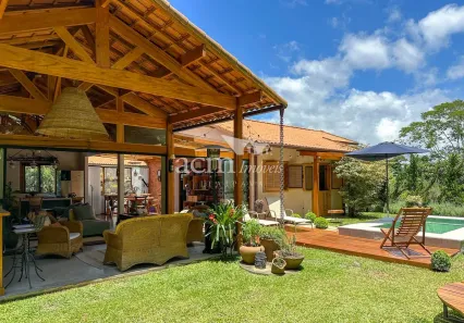 Casa com 3 Quartos para alugar, 700m² no Itaipava, Petrópolis