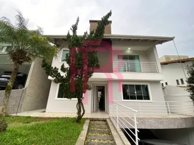 Casa com 2 Quartos para alugar, 240m² no Ariribá, Balneário Camboriú