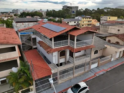 Casa com 5 Quartos à venda, 450m² no Parque Residencial Laranjeiras, Serra